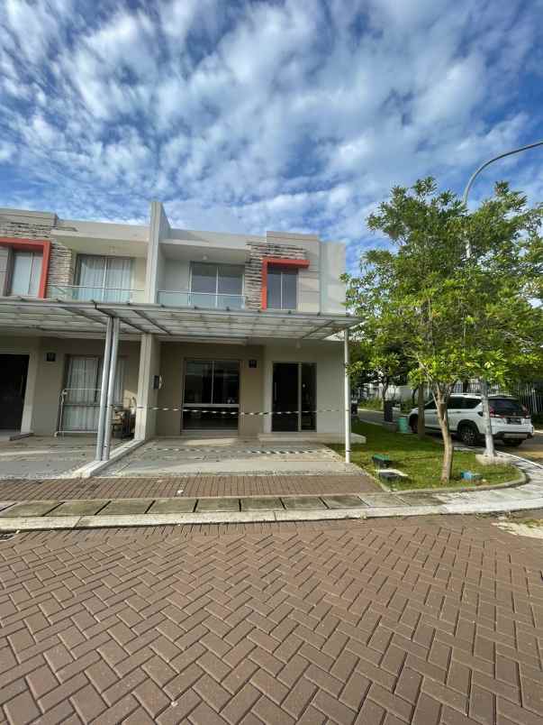 dijual rumah cluster hawai pik2