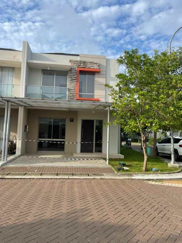 dijual rumah cluster hawai pik2