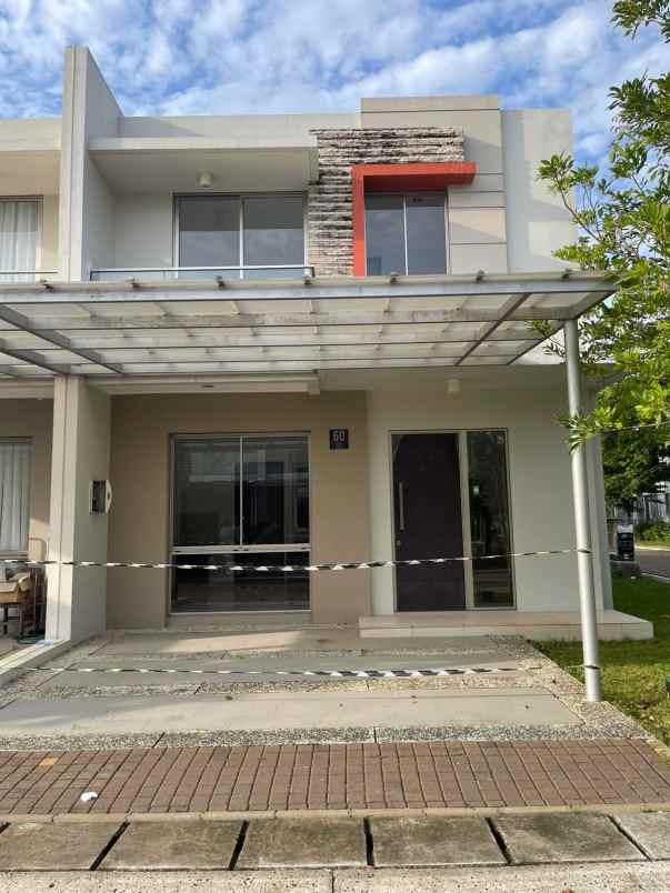 dijual rumah cluster hawai pik2