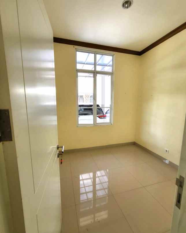 dijual rumah cluster la seine jgc