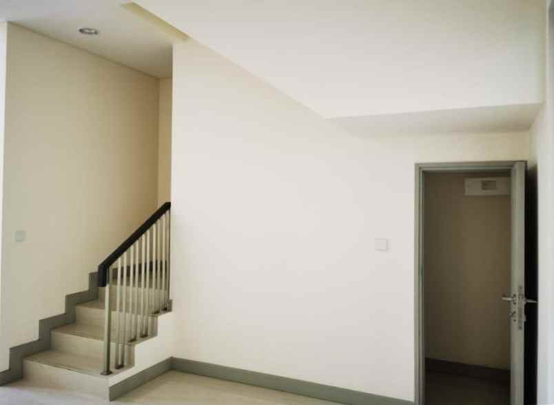 dijual rumah cluster maninjau asya jgc