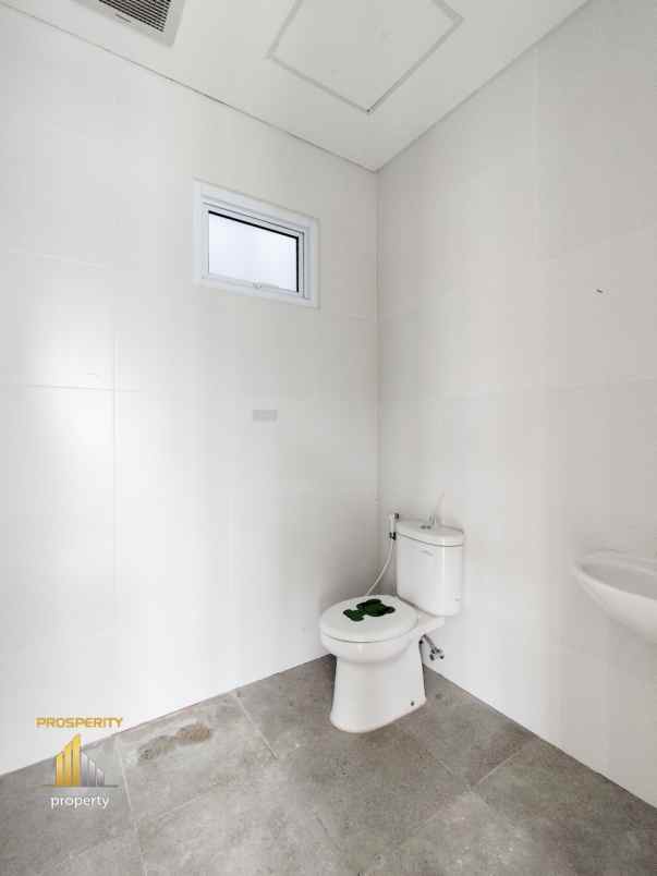 dijual rumah cluster menaggio paramount