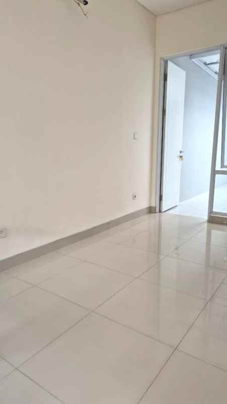 dijual rumah cluster yarra jgc jakarta