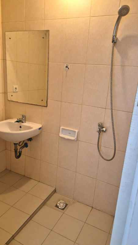 dijual rumah cluster yarra jgc jakarta