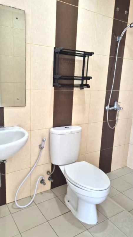 dijual rumah cluster yarra jgc jakarta