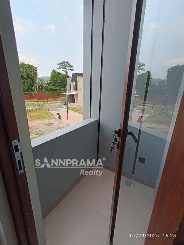 dijual rumah curug bojongsari depok