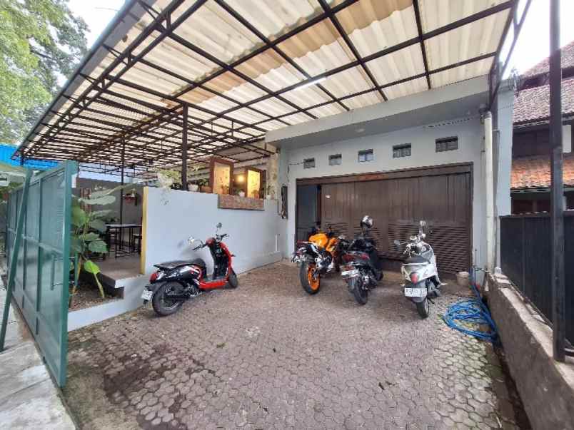 dijual rumah dago teuku angkasa