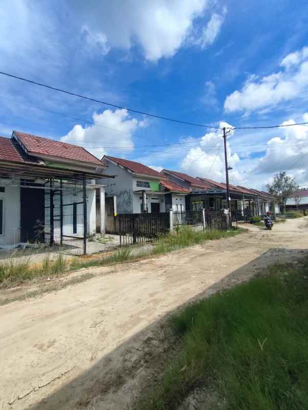 dijual rumah dekat kampus unri panam pekanbaru