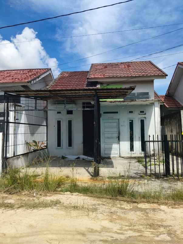 dijual rumah dekat kampus unri panam pekanbaru