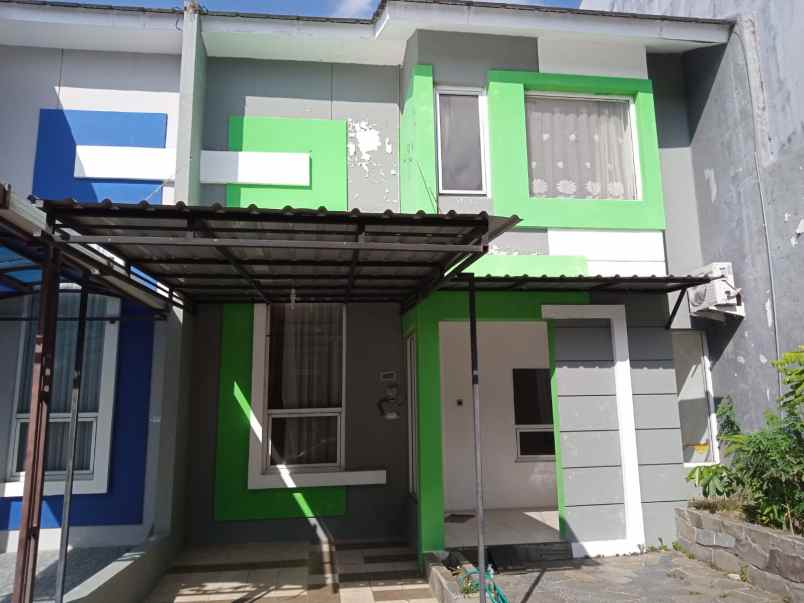 dijual rumah di graha wahid semarang
