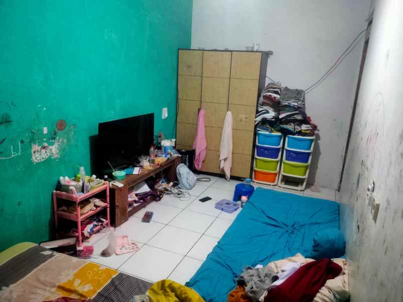 dijual rumah di kumudasmoro