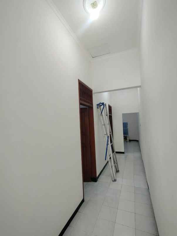 dijual rumah di lamper tengah semarang