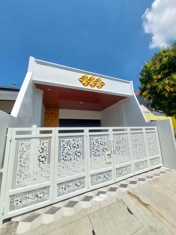 dijual rumah di lamper tengah semarang