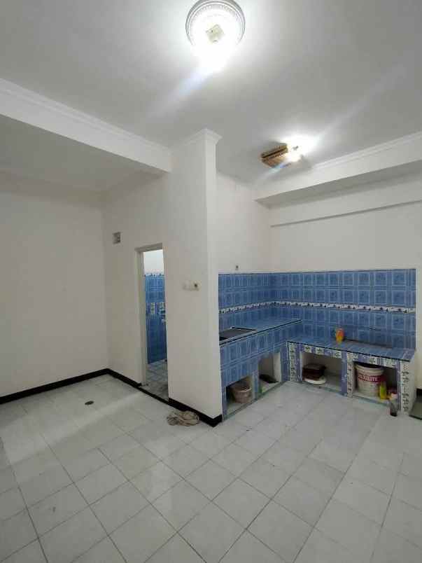 dijual rumah di lamper tengah semarang