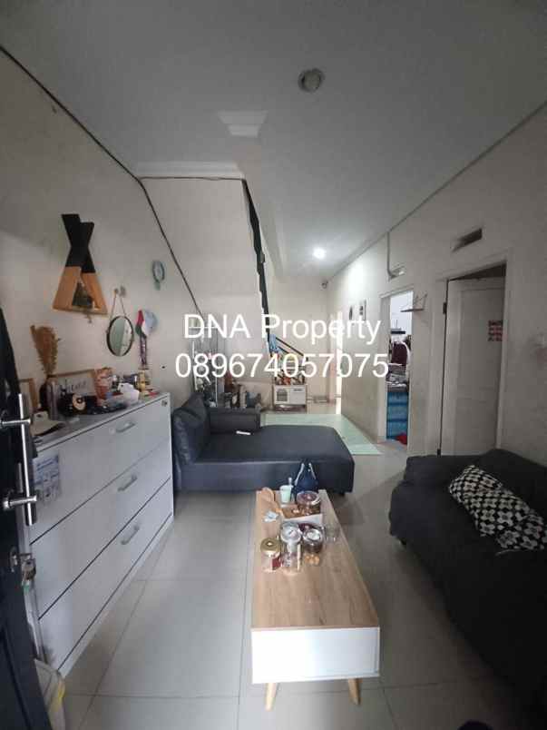 dijual rumah di pemkot cimahi 2 lantai