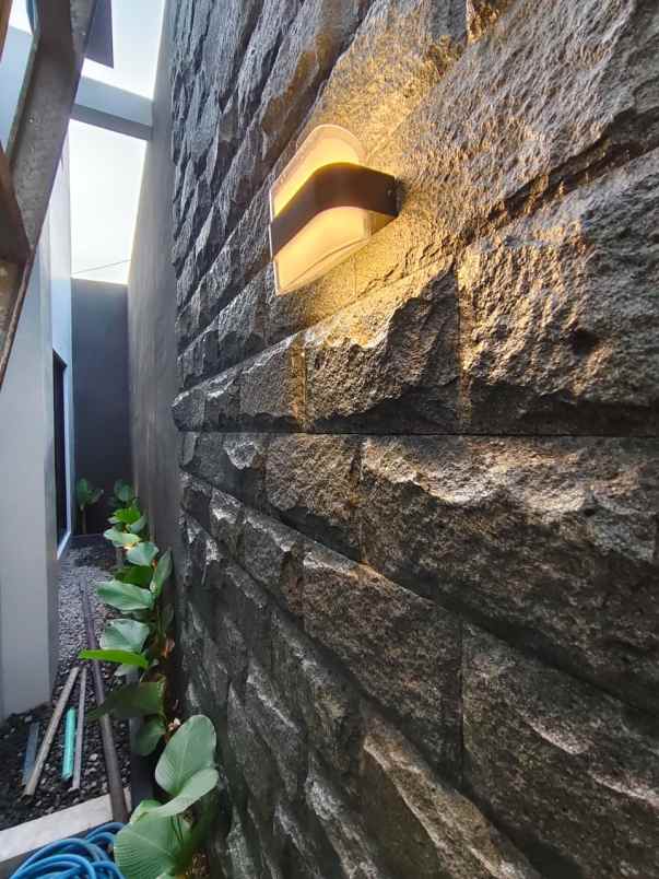 dijual rumah di sumber solo