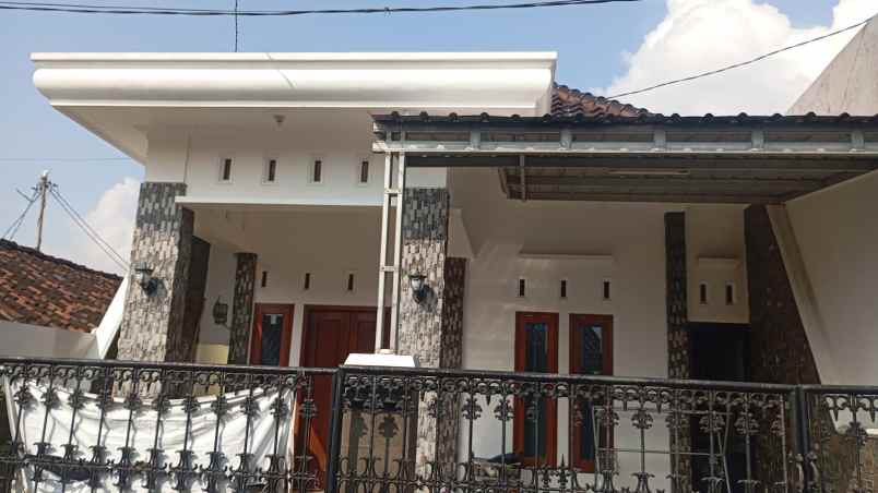dijual rumah di tarupolo aembar semarang