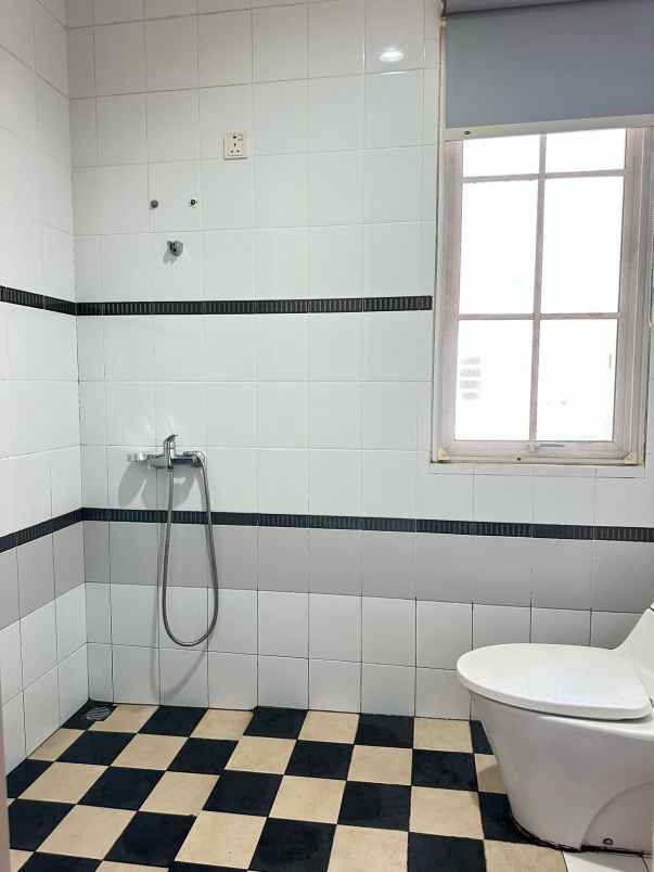 dijual rumah gading serpong tangerang