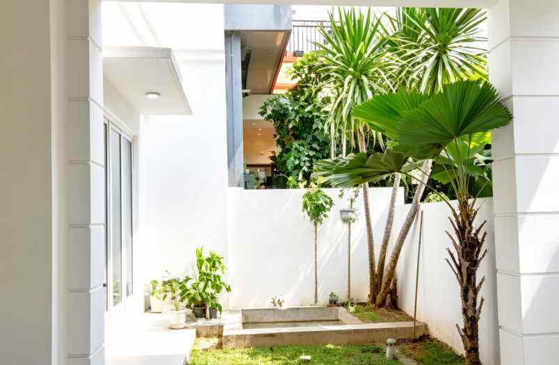 dijual rumah galaxy