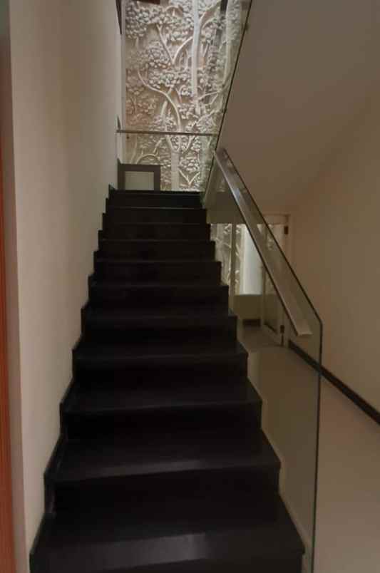 dijual rumah galaxy bumi permai araya