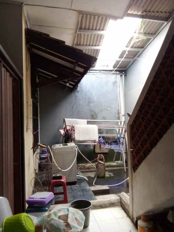 dijual rumah gandul