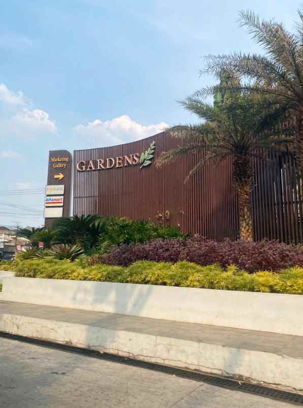 dijual rumah gardens sawangan