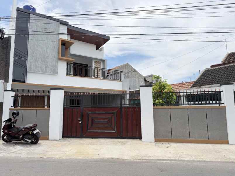 dijual rumah gedongan colomadu karanganyar