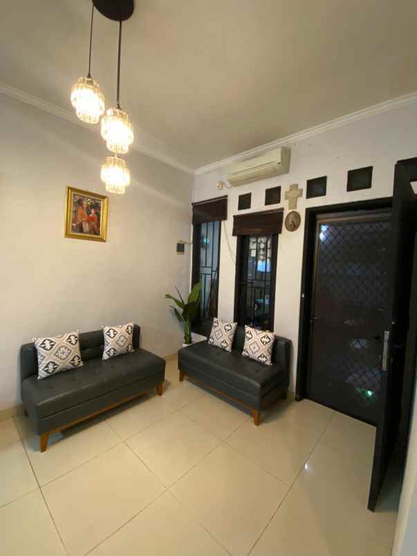 dijual rumah graha tajur asri