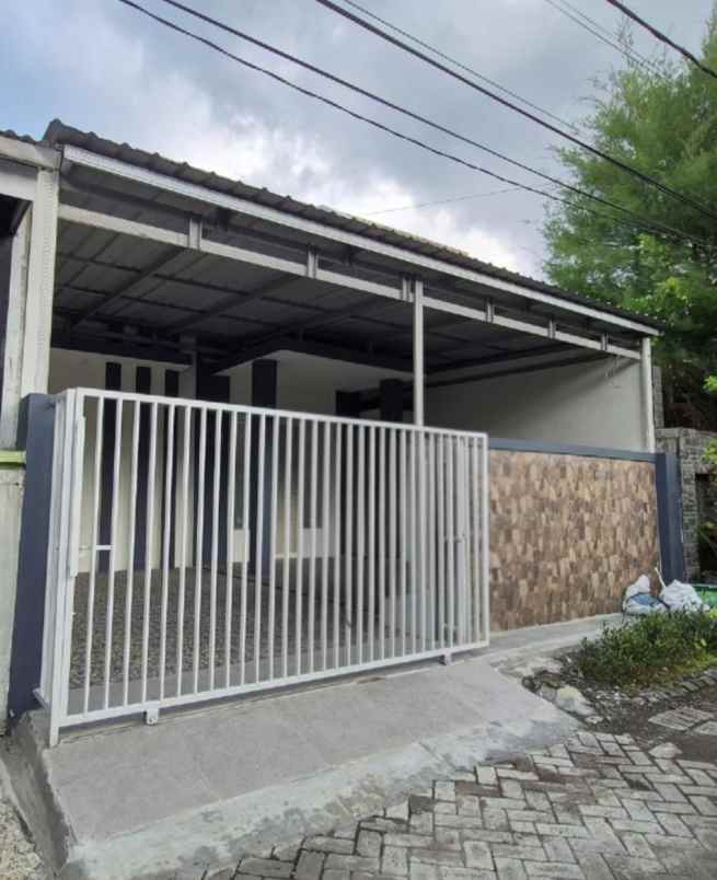 dijual rumah grand semanggi residence
