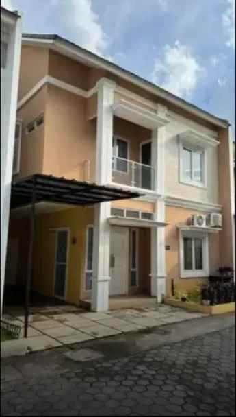 dijual rumah green residence pondok