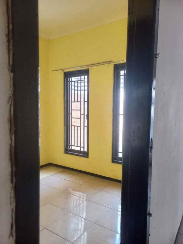 dijual rumah gunung anyar