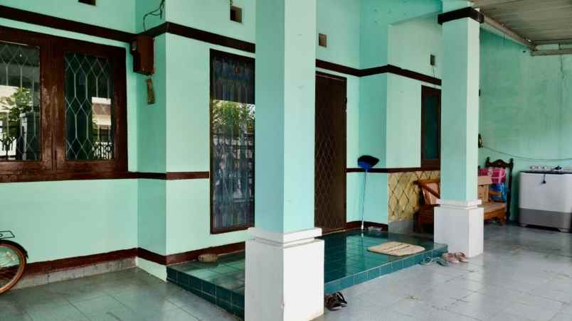 dijual rumah harapan indah