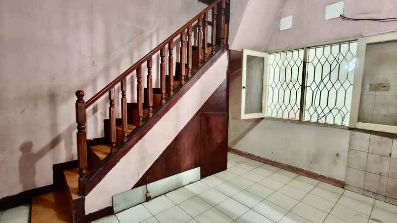 dijual rumah harapan indah