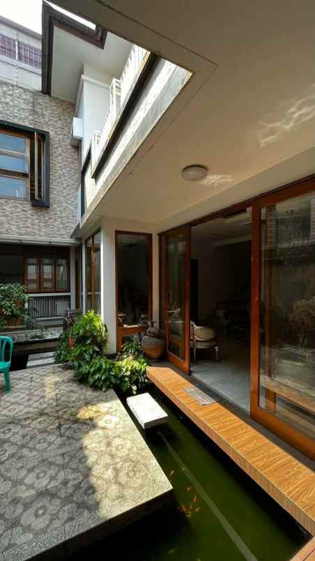 dijual rumah harapan indah cluster