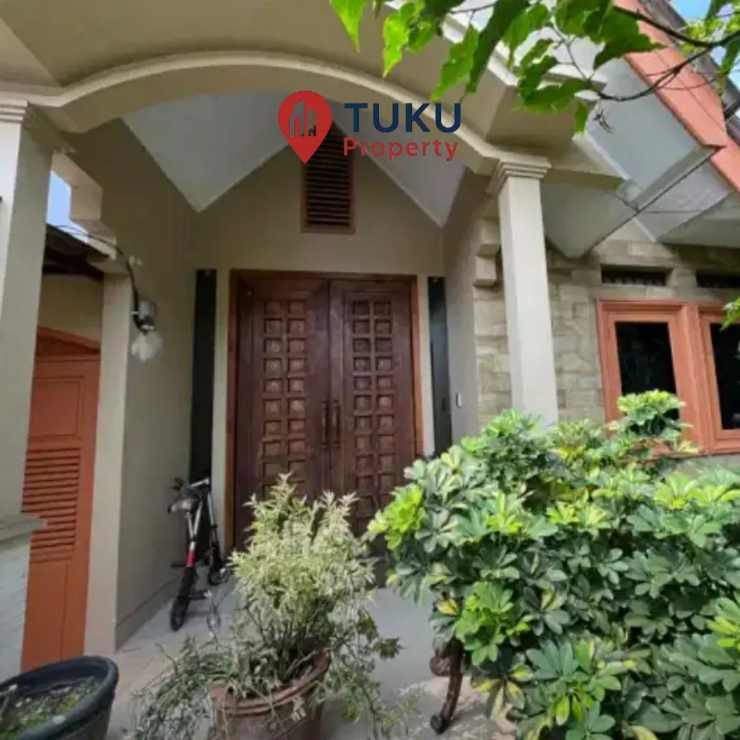 dijual rumah hook griya loka bsd