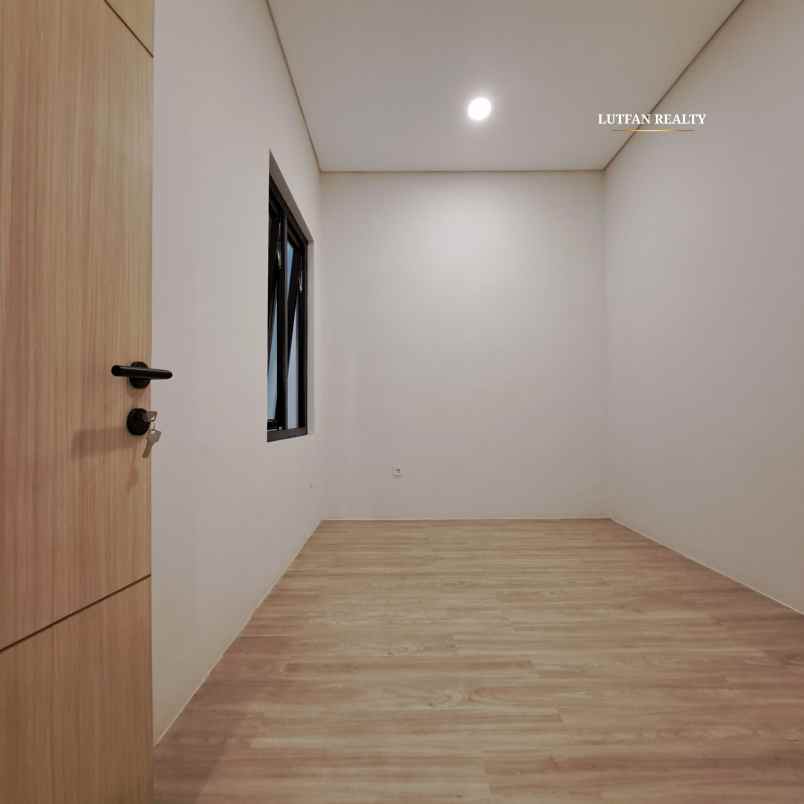 dijual rumah jagakarsa