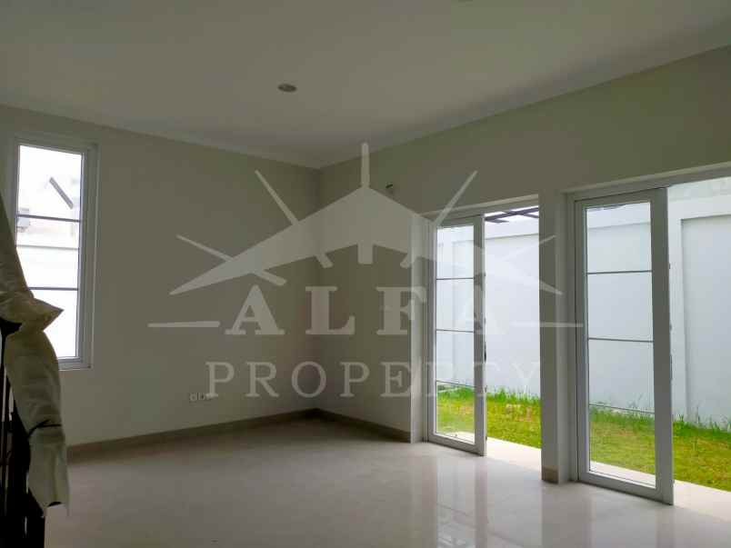 dijual rumah jalan arteri supadio