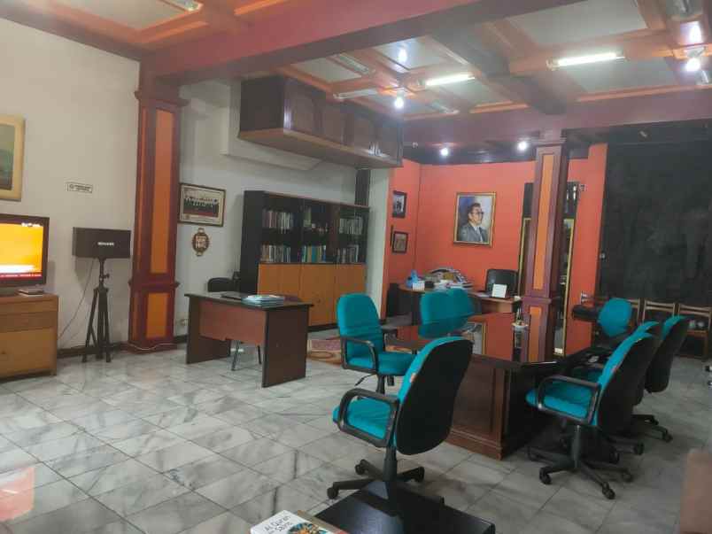 dijual rumah jalan cikutra