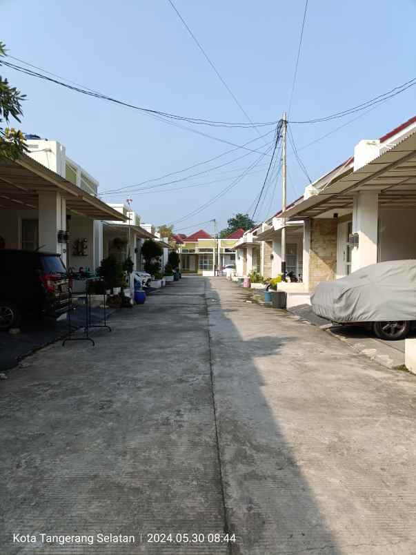 dijual rumah jalan h rean serua ciputat