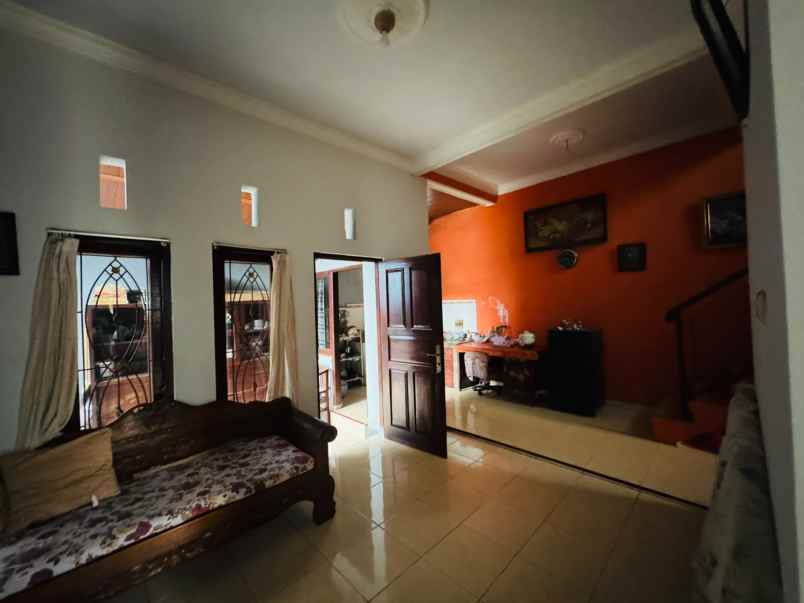 dijual rumah jalan hayam wuruk denpasar