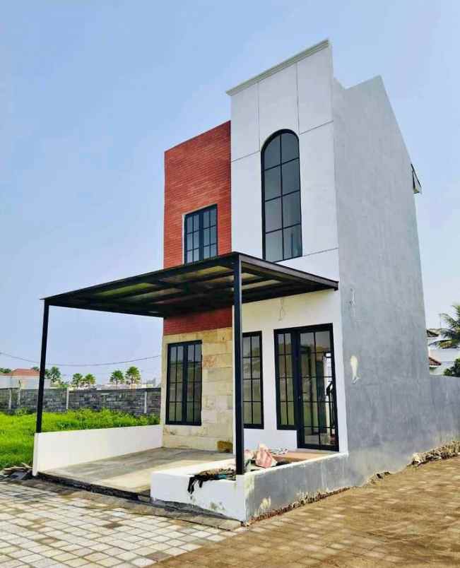 dijual rumah jalan klayatan gang 3