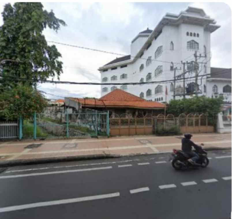 dijual rumah jalan raya darmo