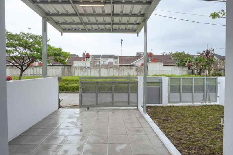 dijual rumah jalan raya percobaan puspa