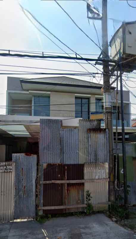 dijual rumah jalan residen sudirman