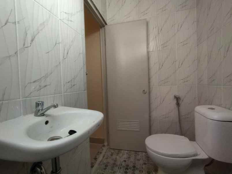 dijual rumah jalan tanah tinggi