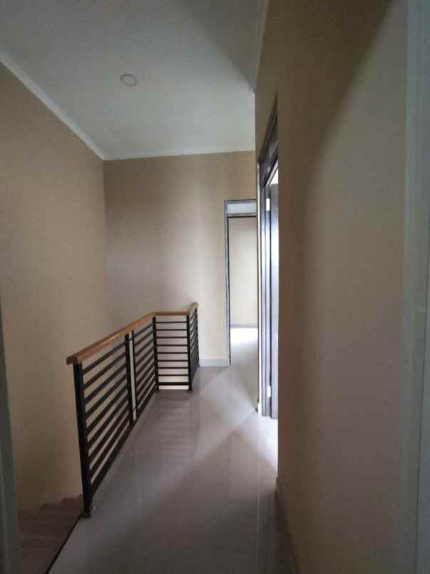 dijual rumah jalan tanah tinggi