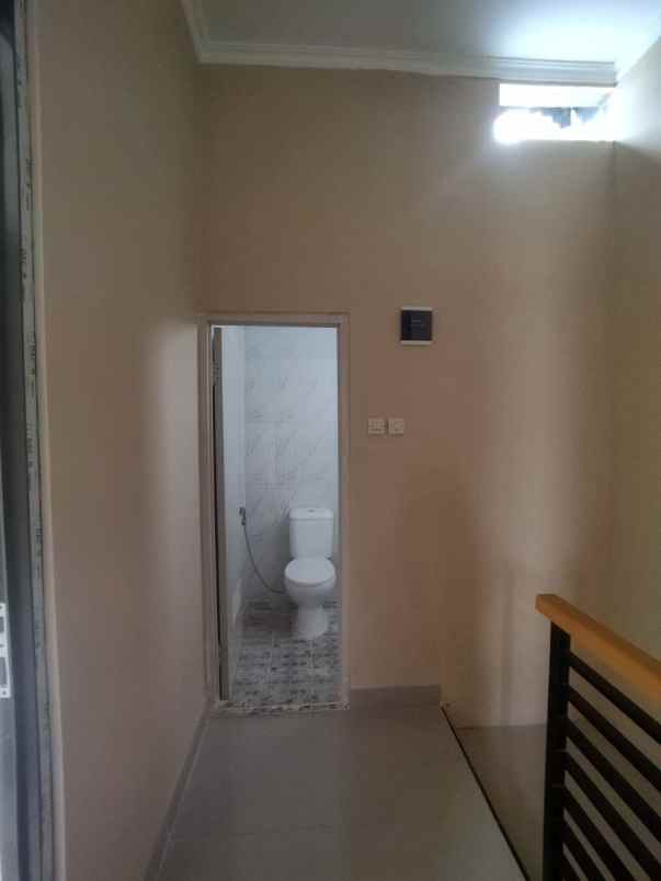 dijual rumah jalan tanah tinggi