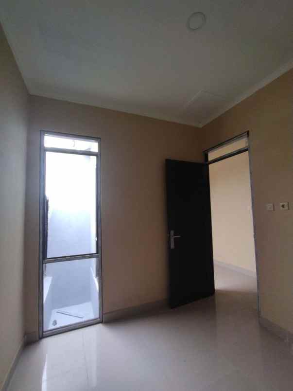 dijual rumah jalan tanah tinggi