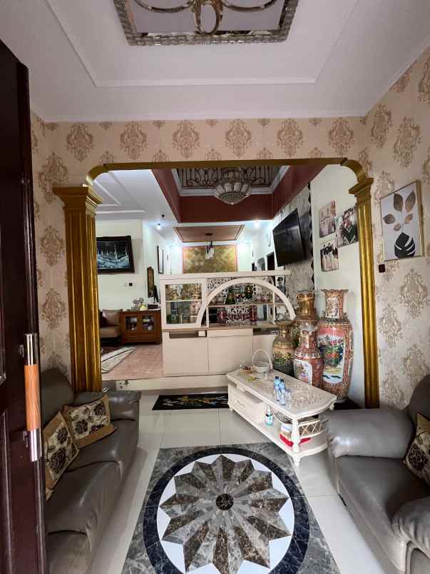 dijual rumah jatibening estate