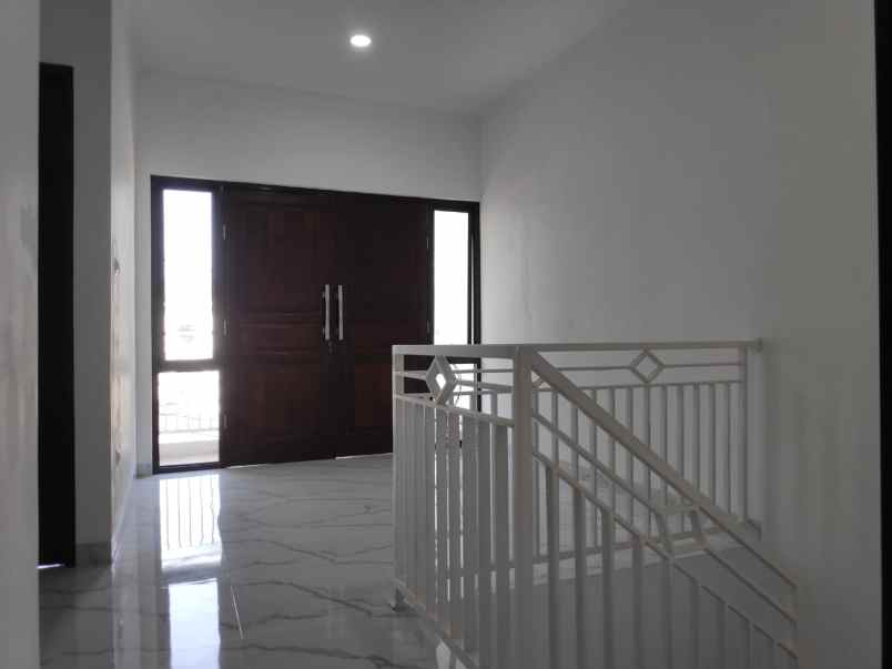 dijual rumah jatibening satu
